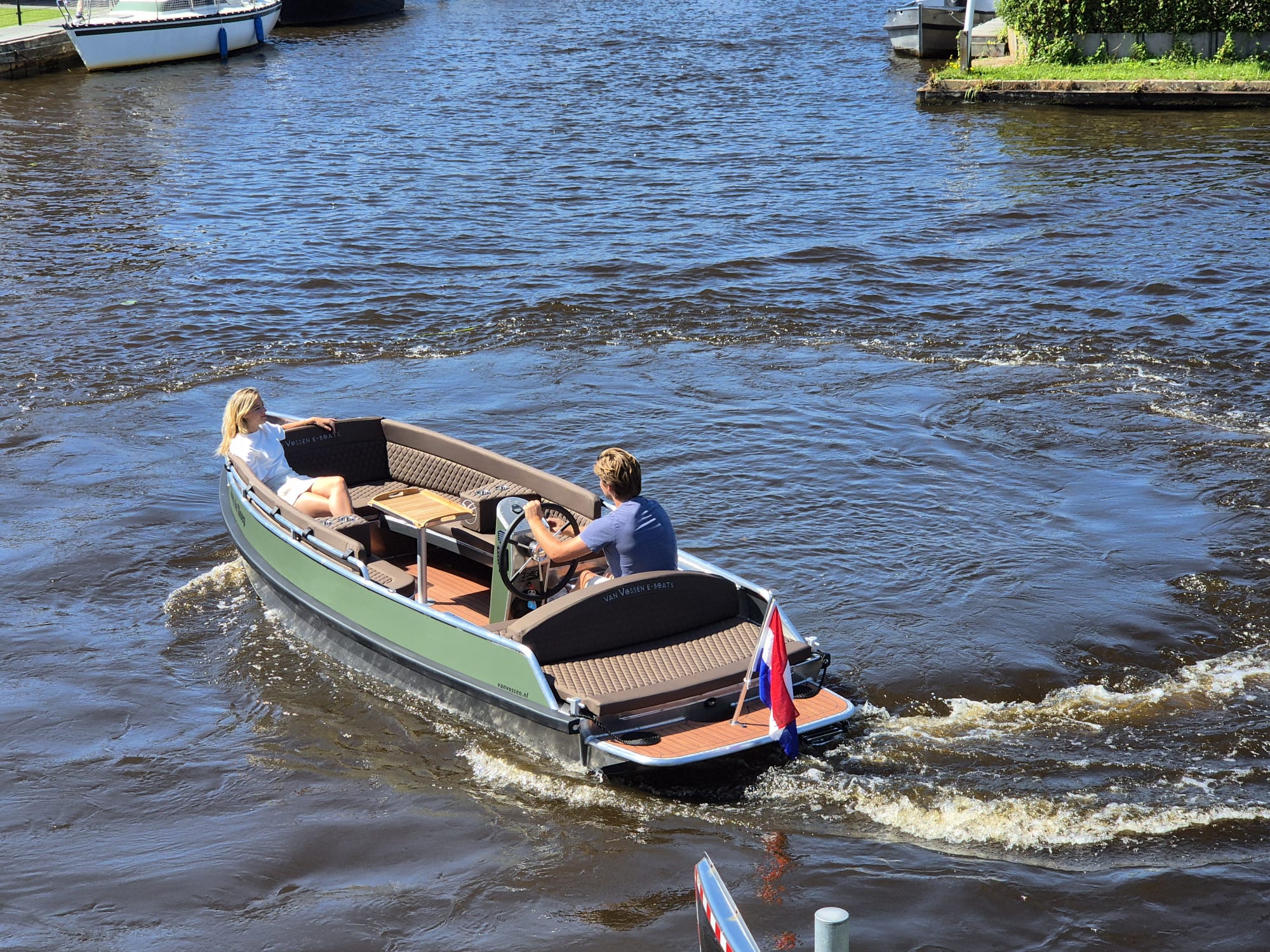 Van Vossen E-Tender 500